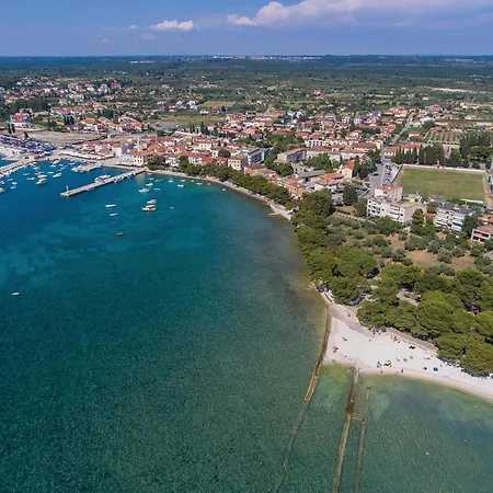 Stunning In With Wifi Appartement Fažana