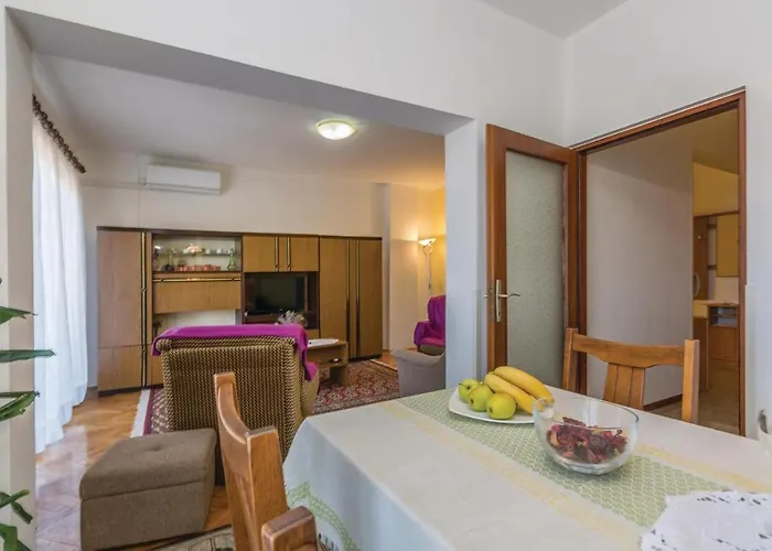 Stunning In With Wifi Appartement Fažana